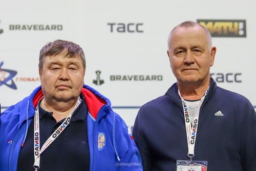 
<p>                                Поздравляем с юбилеем заслуженных тренеров России братьев Стенниковых!</p>
<p>                        